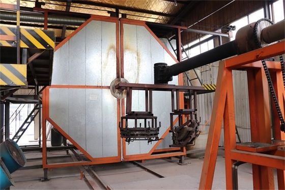 Luftblasende Rotationsformmaschine 3ph 380V 50Hz Gasheizung vollautomatische Rotationsformmaschine